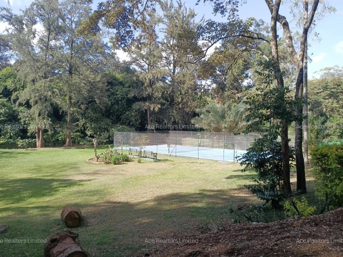 6 Bed House with En Suite at Near Muthaiga Golf Club Nairobi - 9