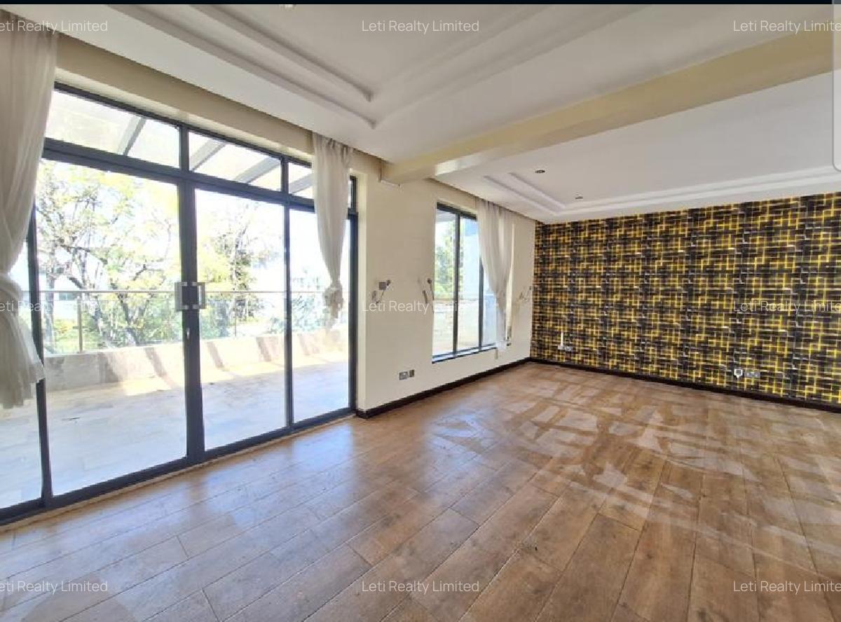 5 Bed Townhouse with En Suite in Lavington - 8