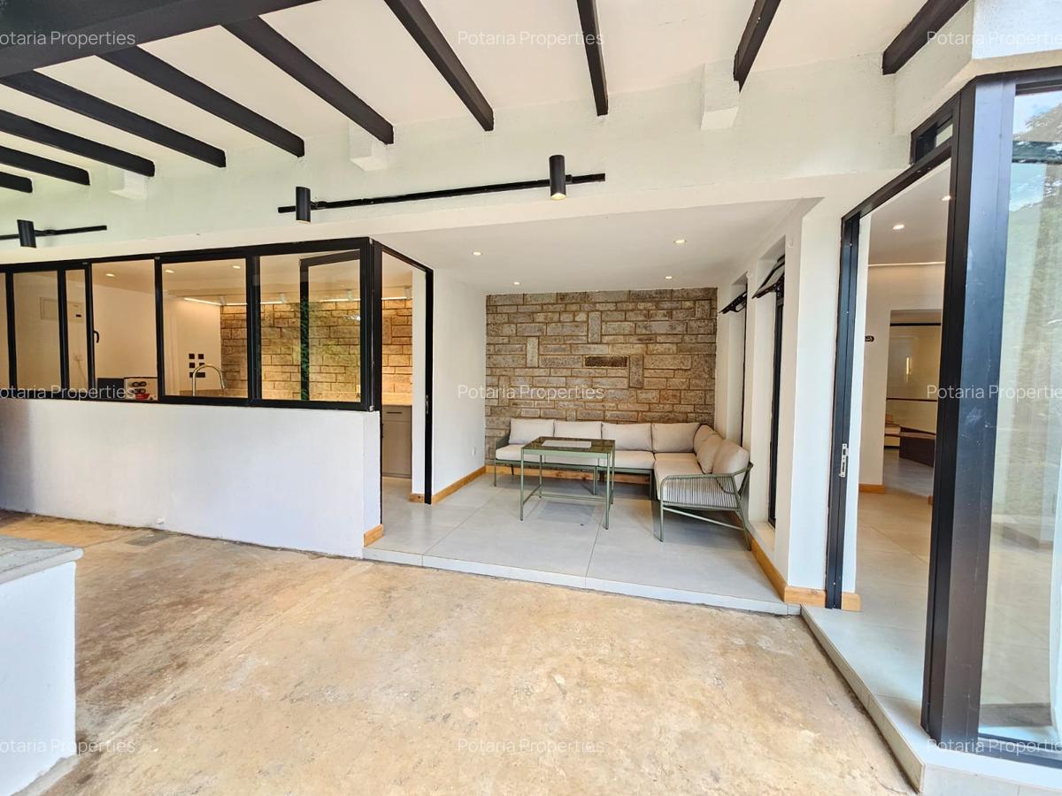 1 Bed Townhouse with En Suite in Kyuna - 4