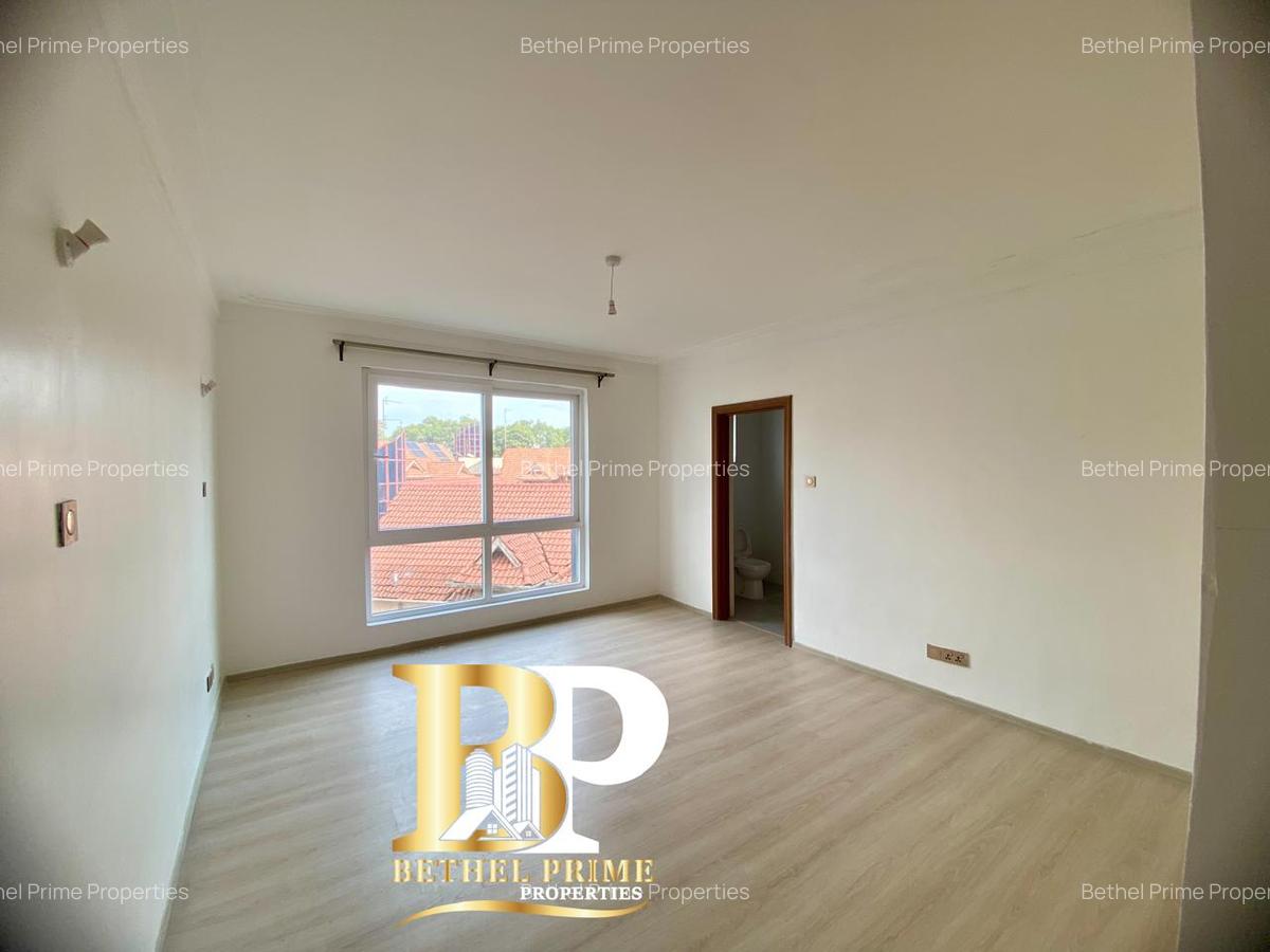 3 Bed Apartment with En Suite in Rhapta Road - 4