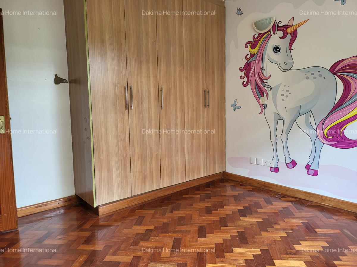 5 Bed Townhouse with En Suite in Kitisuru - 12