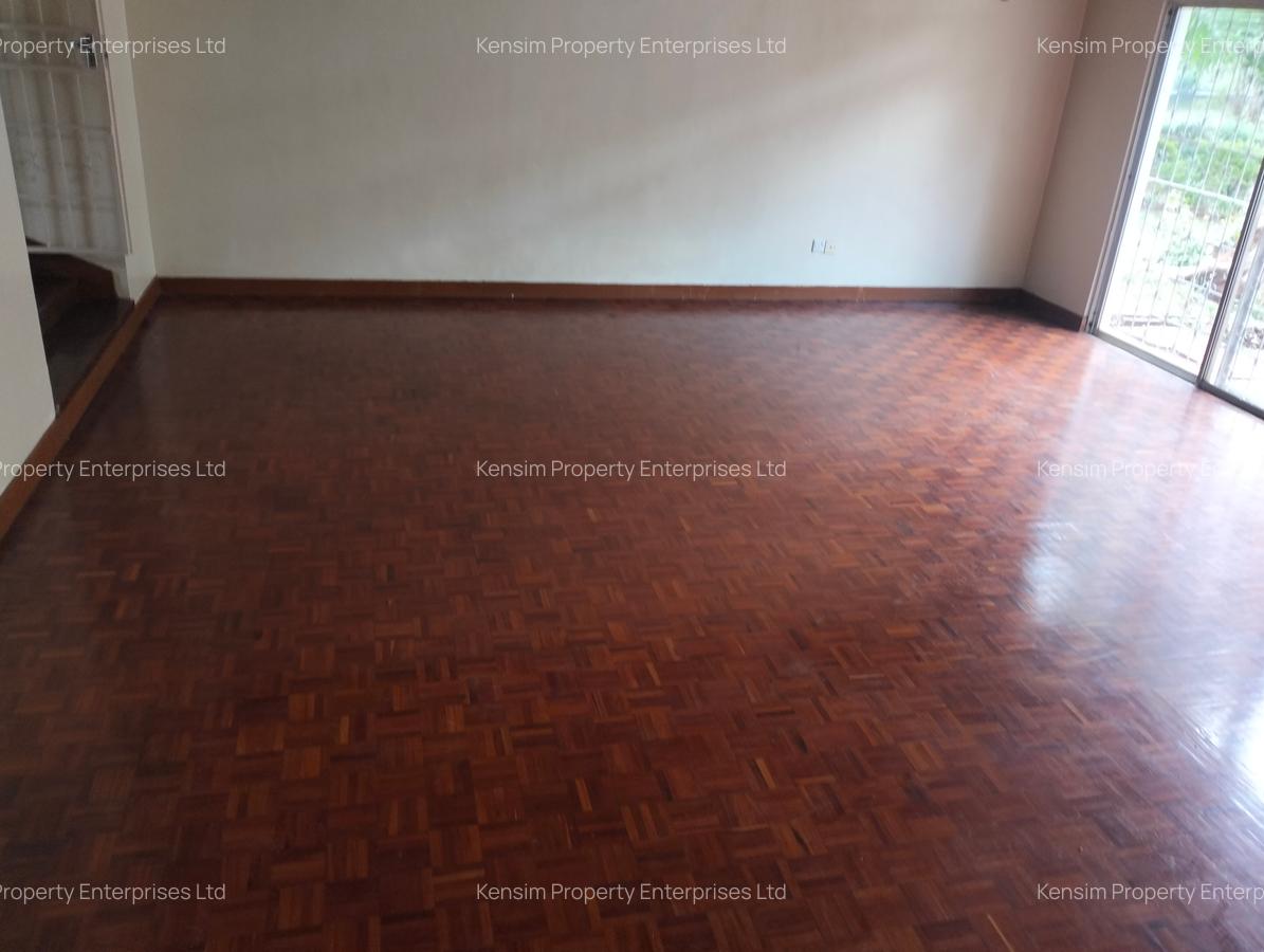 4 Bed House with En Suite in Loresho - 6