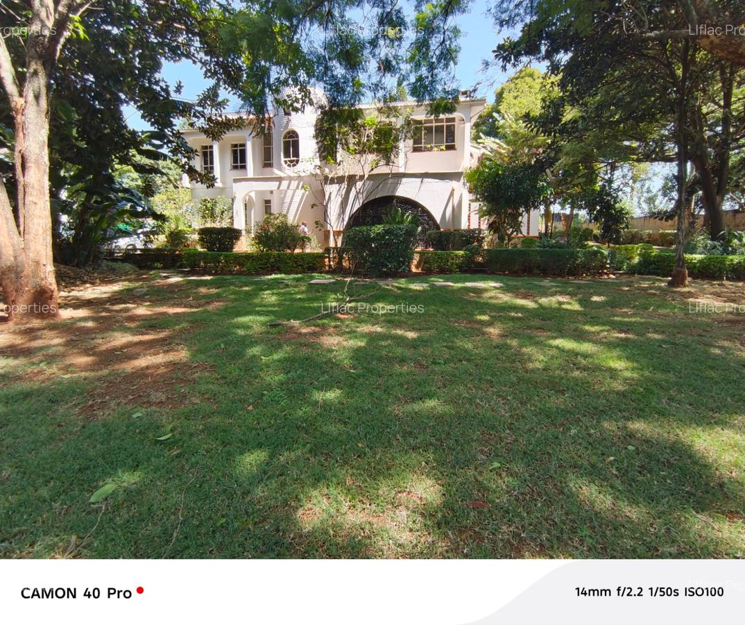 5 Bed House with En Suite in Nyari - 1