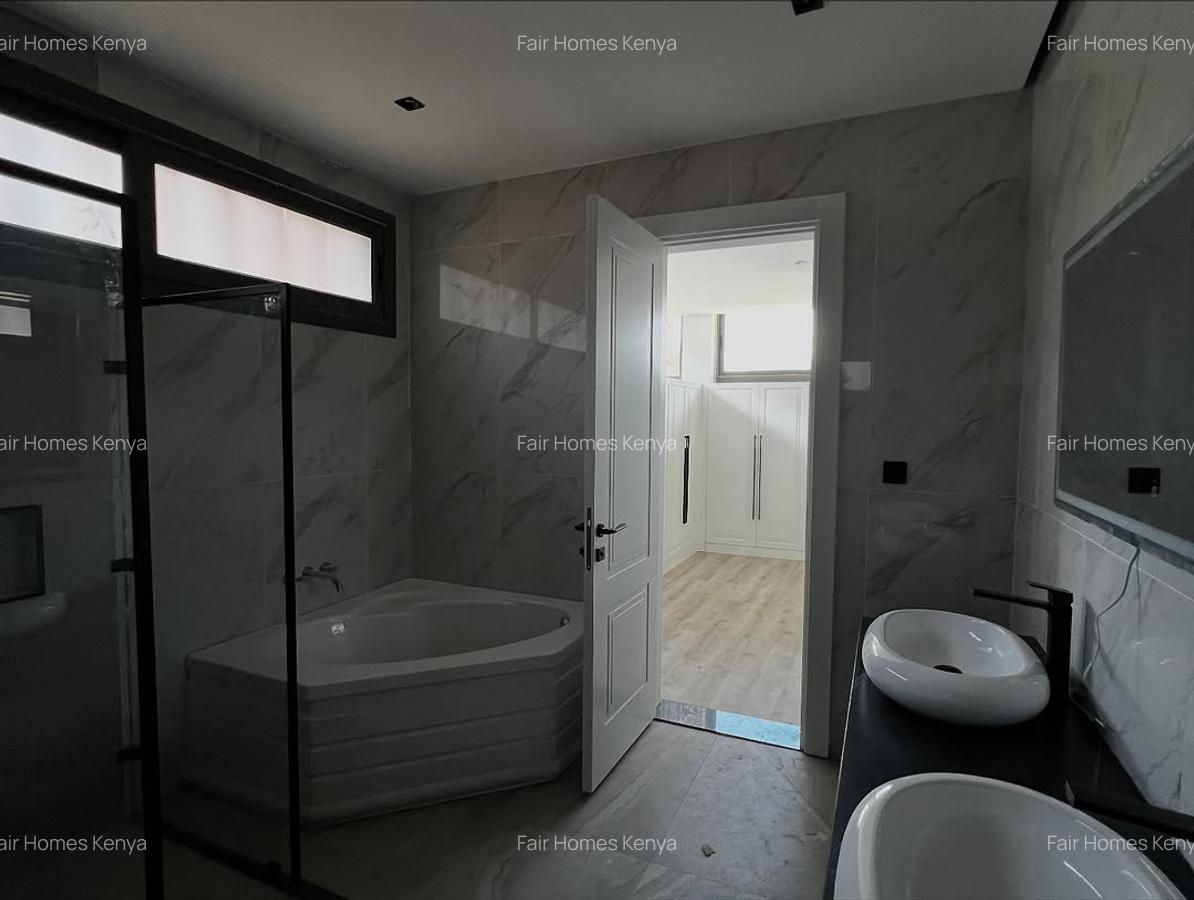 5 Bed Townhouse with En Suite at Chalbi Drive - 9