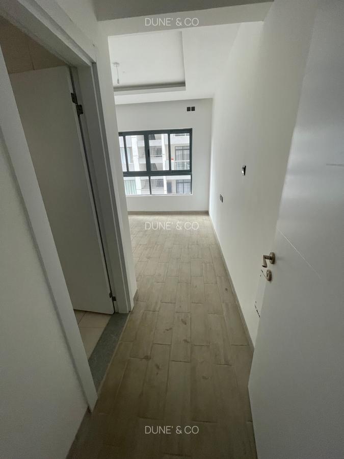 2 Bed Apartment with En Suite in Lavington - 10