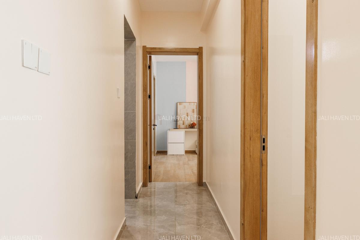 2 Bed Apartment with En Suite in Lavington - 9