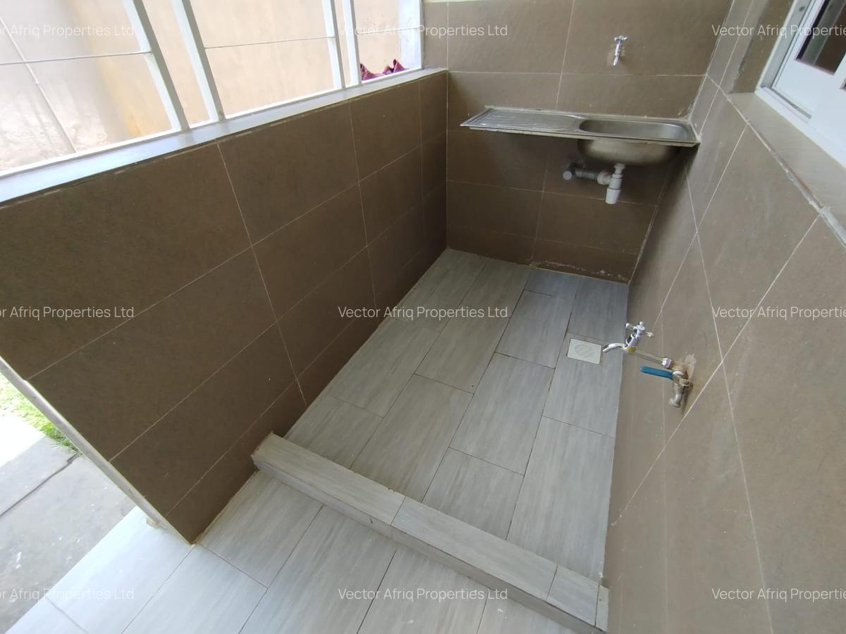 4 Bed Apartment with En Suite at Syokimau - 5