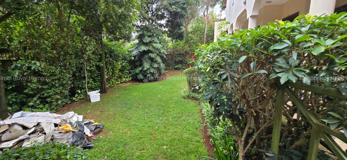 4 Bed Townhouse with En Suite at Lavington Green - 2