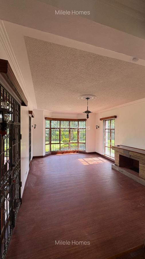 5 Bed Villa with En Suite at Mimosa - 4