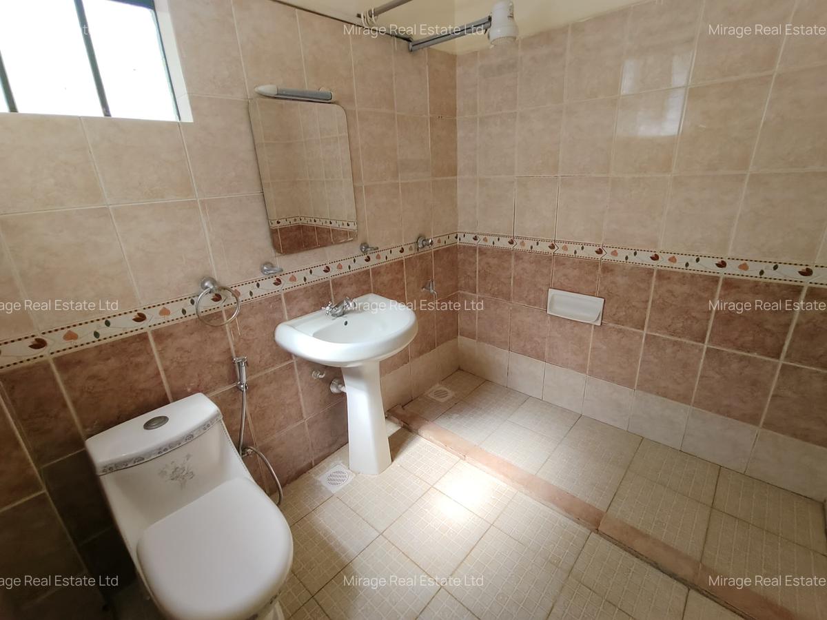 3 Bed Apartment with Parking in Kilimani - 15