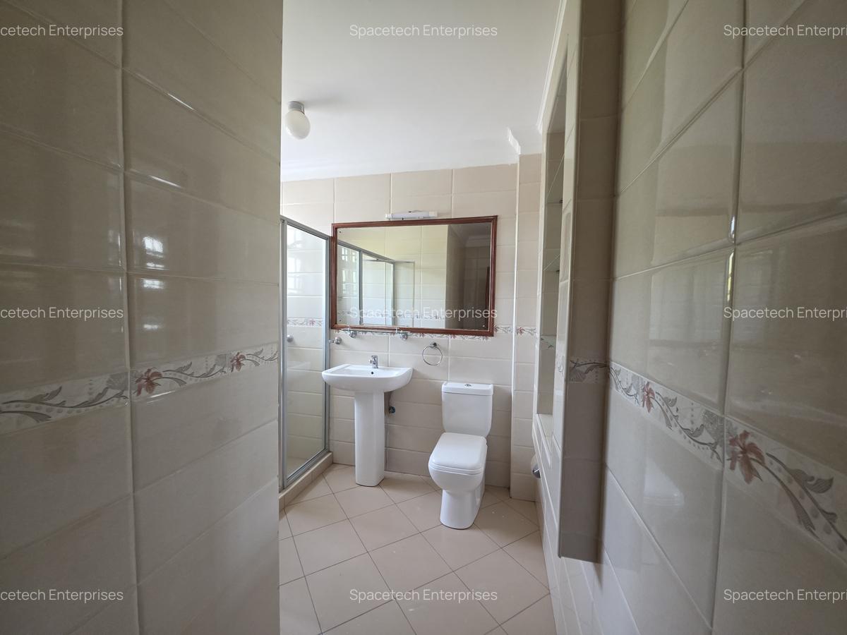 4 Bed Townhouse with En Suite in Karen - 15