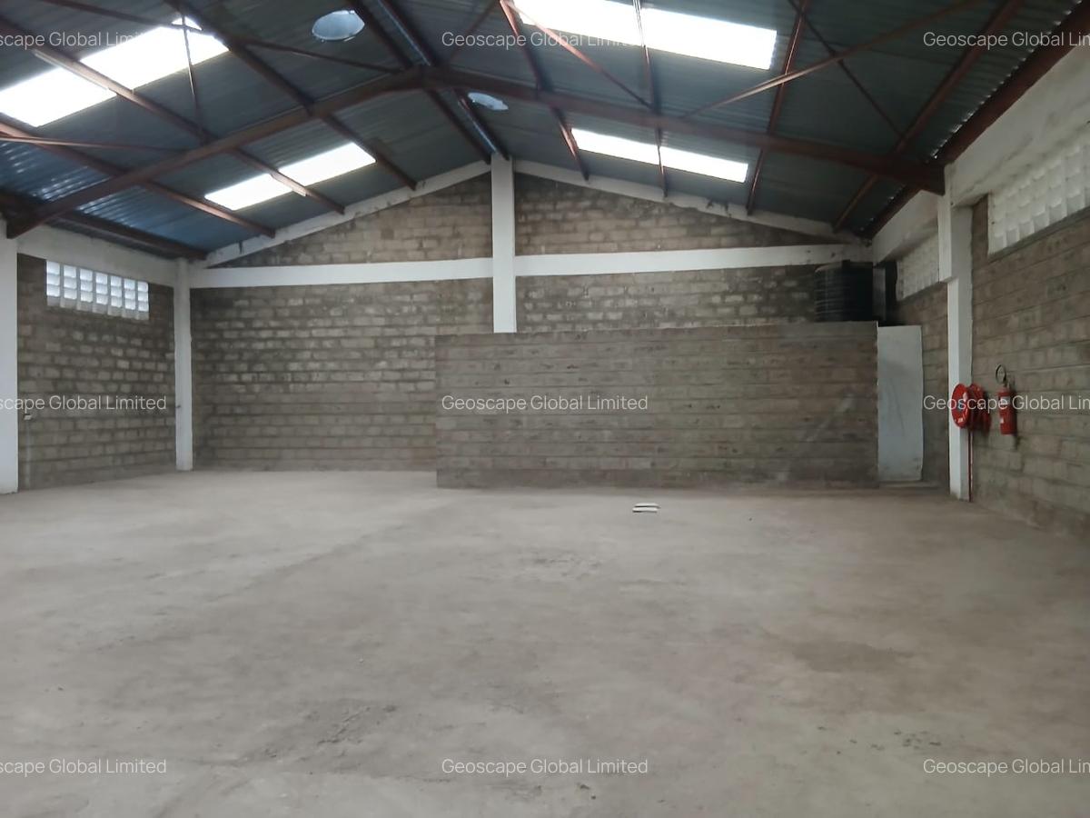 10,497 ft² Warehouse with Backup Generator in Industrial Area - 2