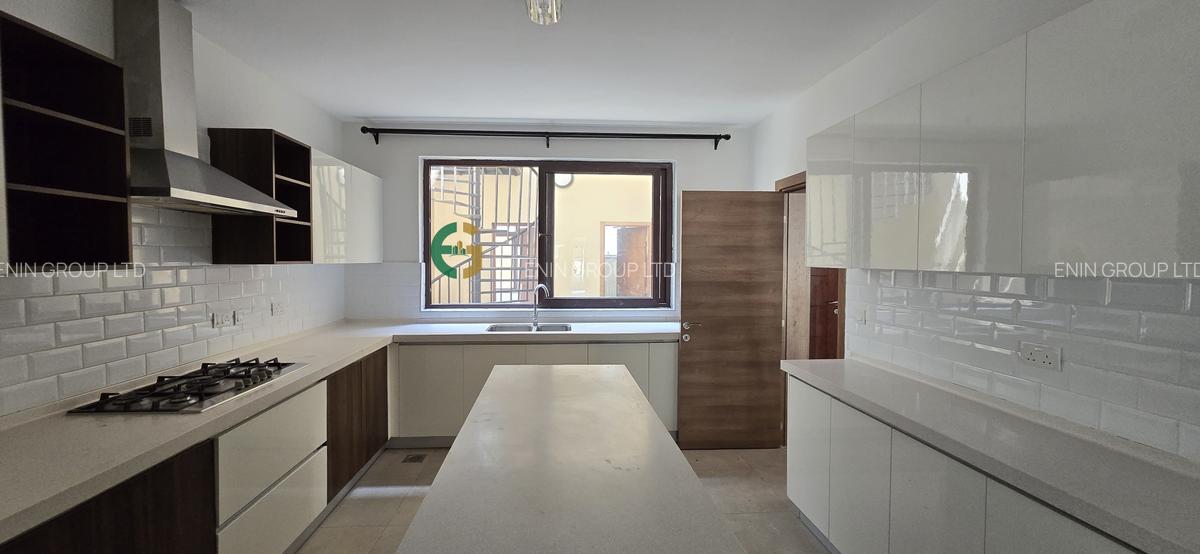 5 Bed Townhouse with En Suite at Njumbi Road - 9