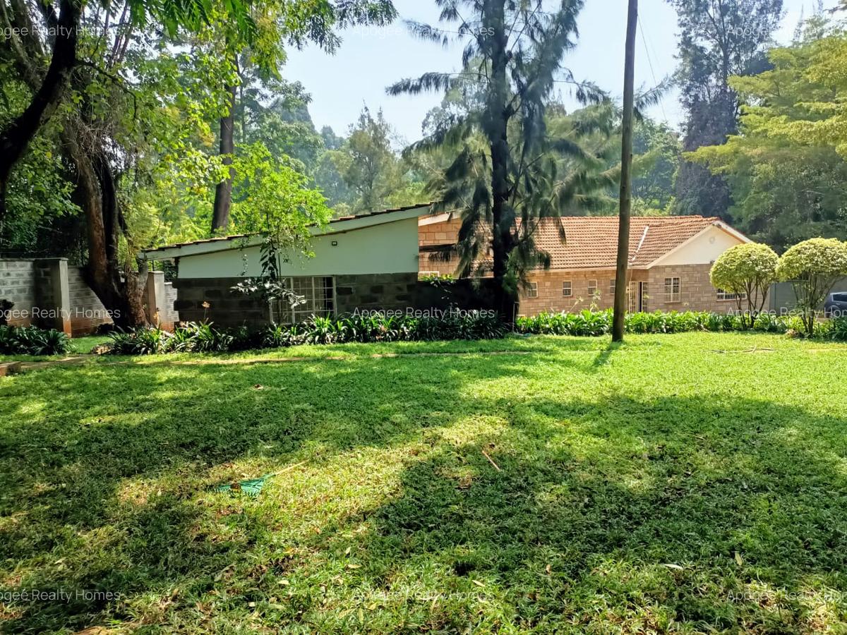 4 Bed House with En Suite at Westlands - 1