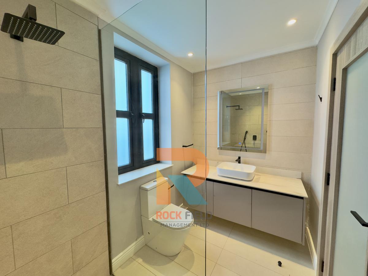 3 Bed Apartment with En Suite in Runda - 17