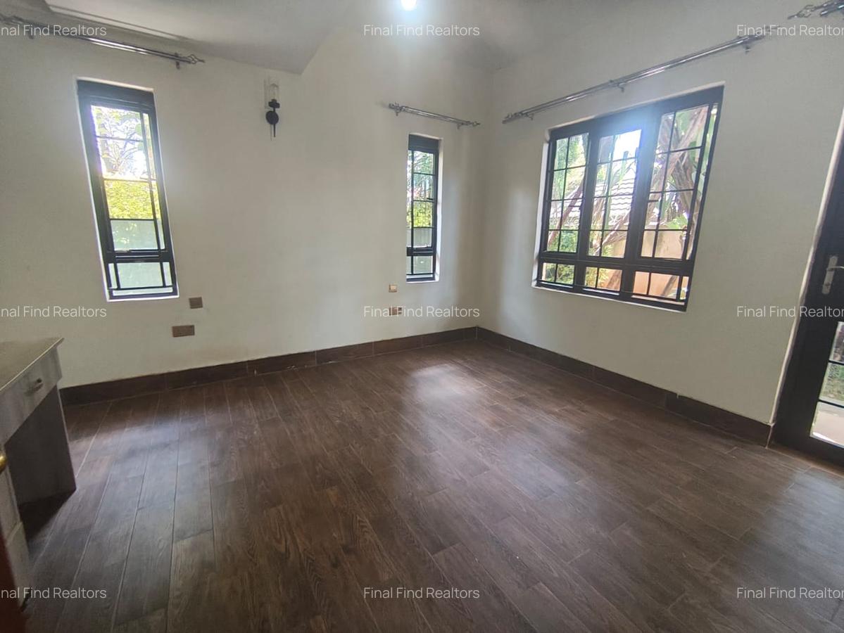 3 Bed House with Garden in Runda - 12