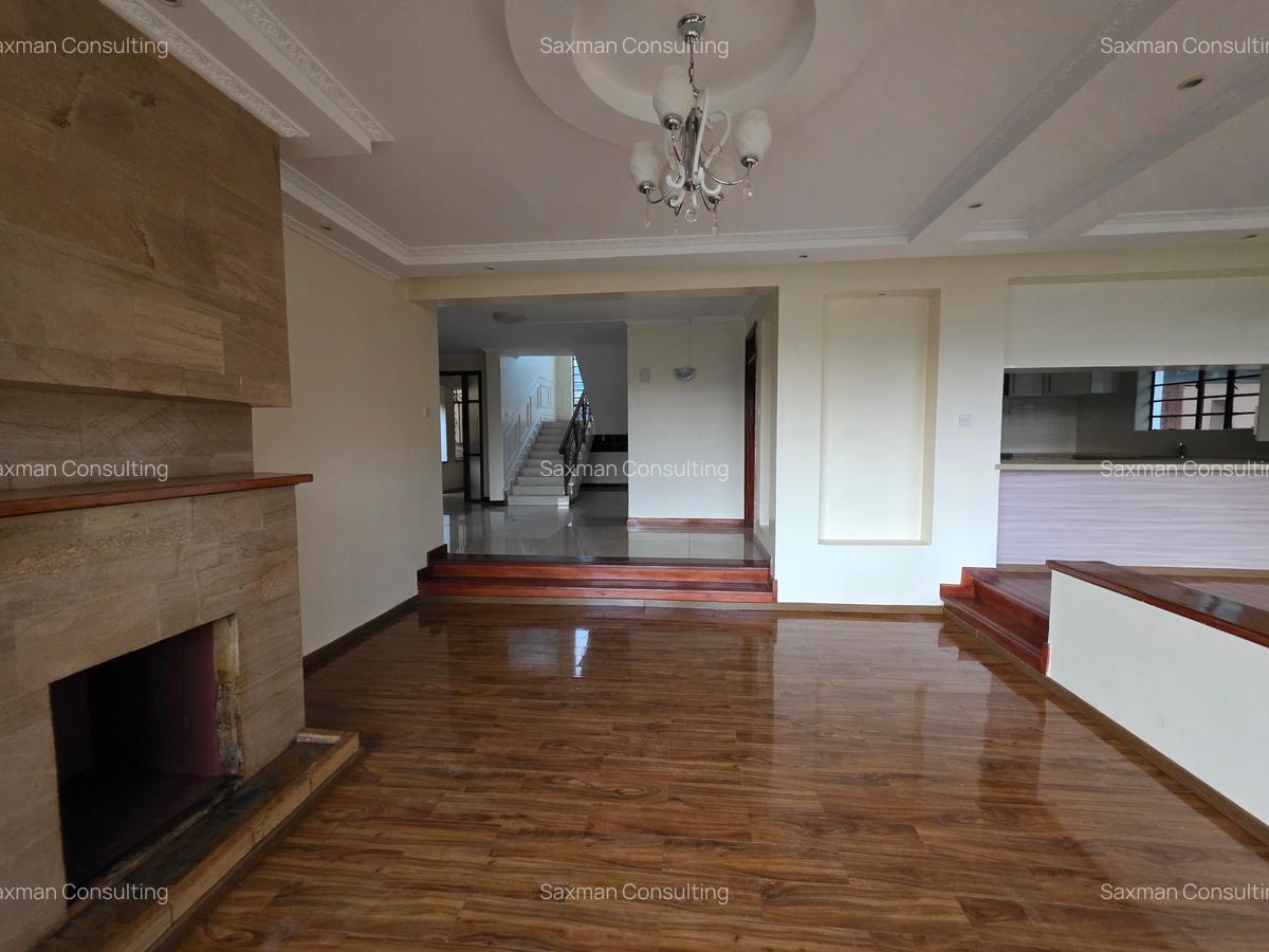4 Bed Villa with En Suite in Runda - 1