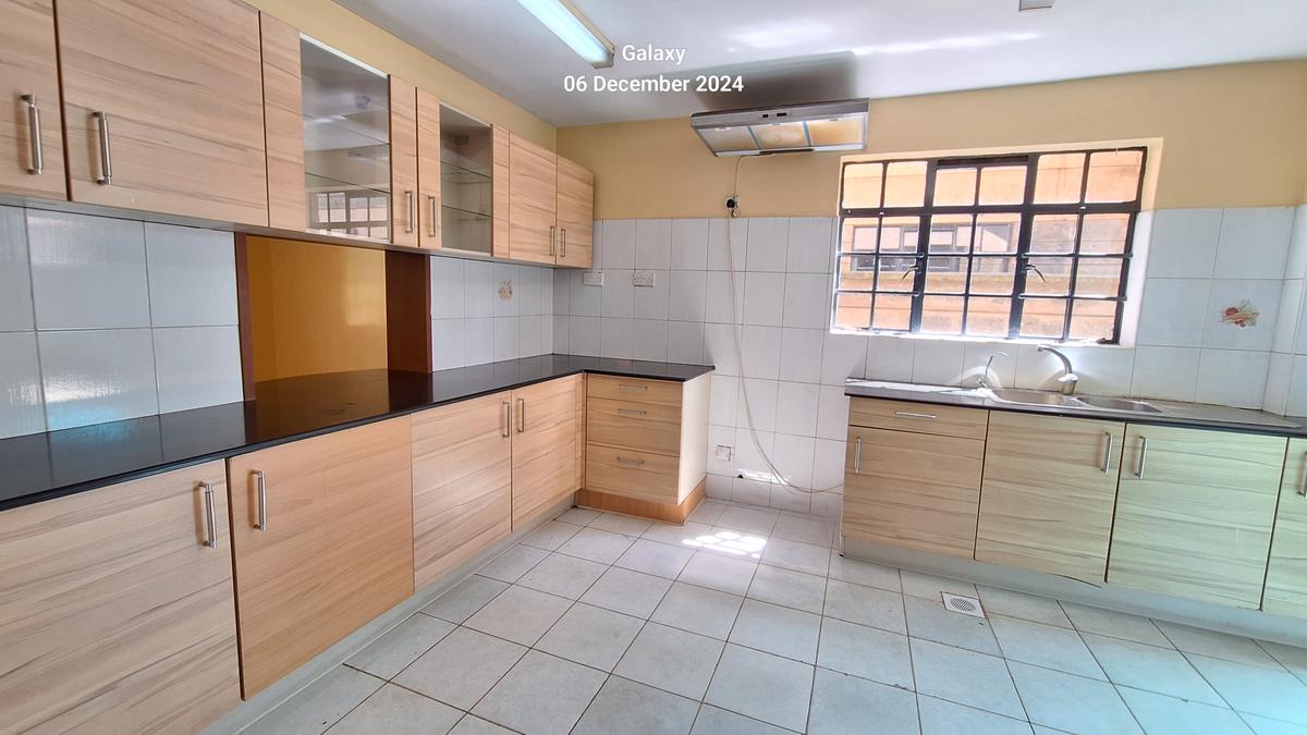 4 Bed Townhouse with En Suite at Off Gitanga Road - 8