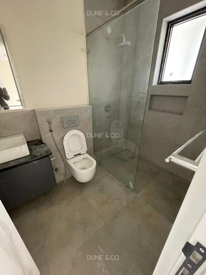 3 Bed Apartment with En Suite in Westlands Area - 14