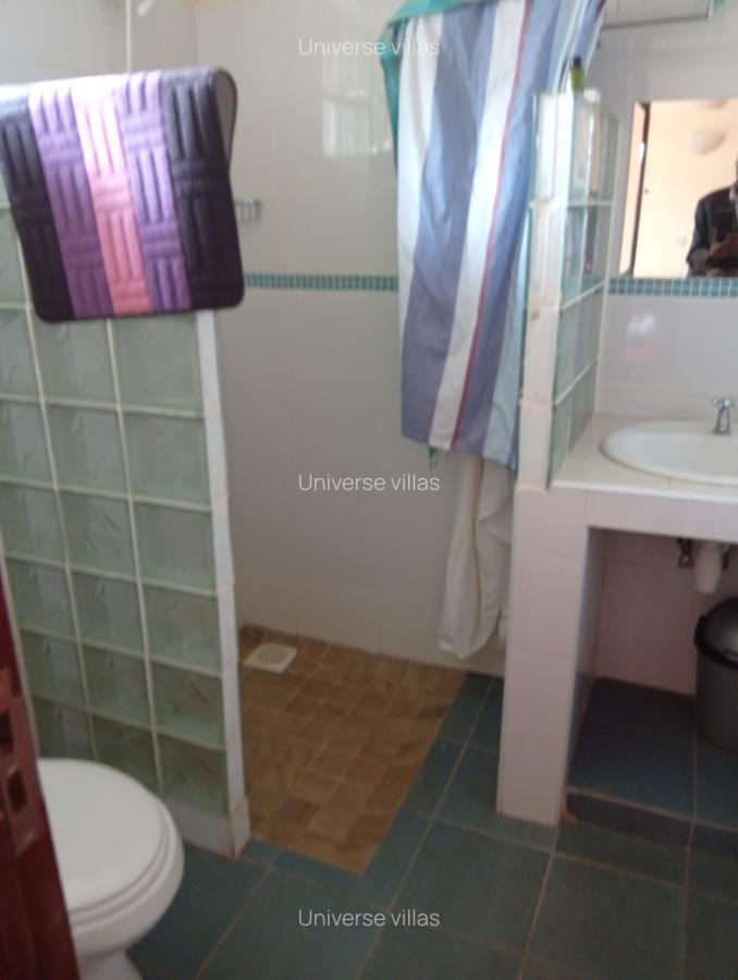 2 Bed House with En Suite at Kare - 12