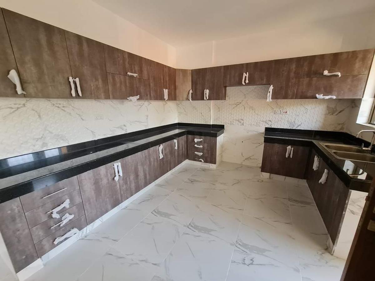 Serviced 3 Bed Apartment with En Suite in Nyali Area - 10