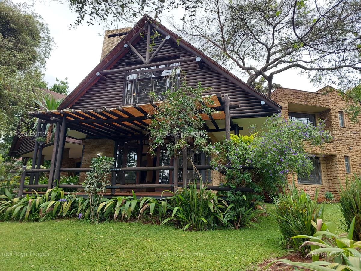 5 Bed House with En Suite at Lakeview - 1