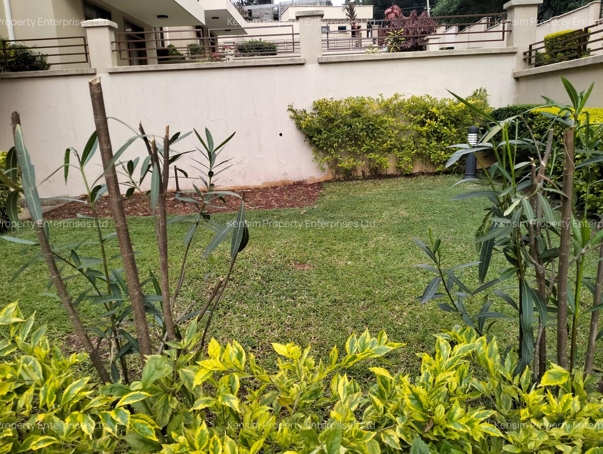 5 Bed Townhouse with En Suite in Lavington - 6