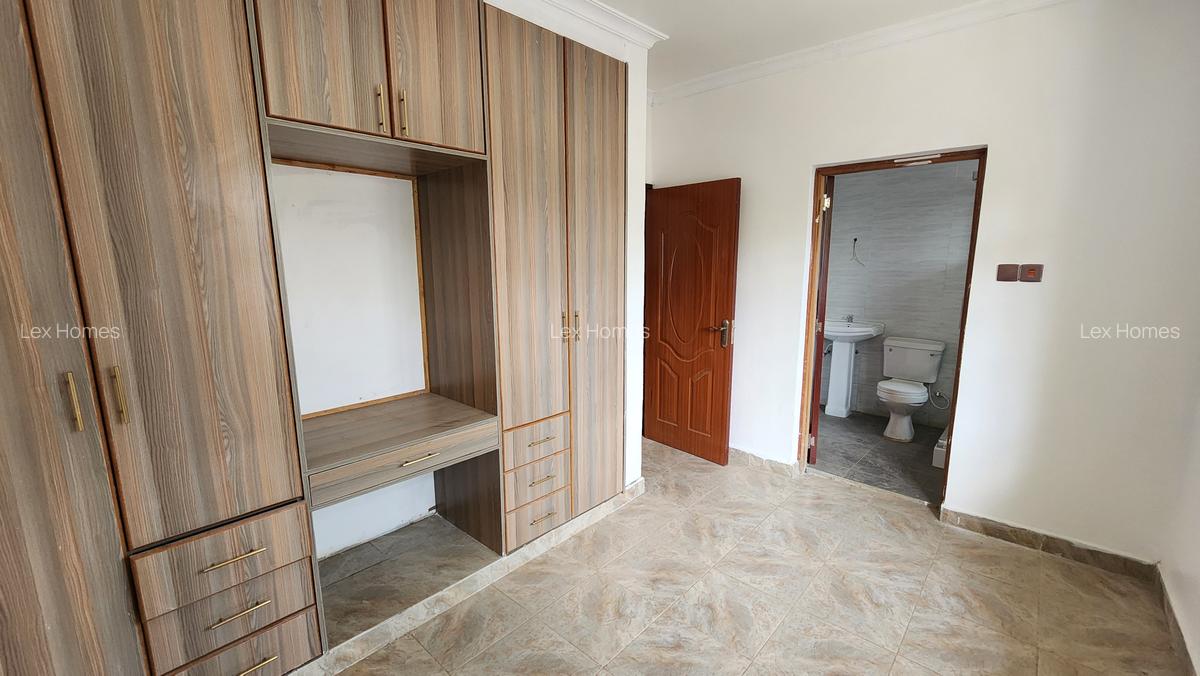 3 Bed House with En Suite at Rimpa - 11