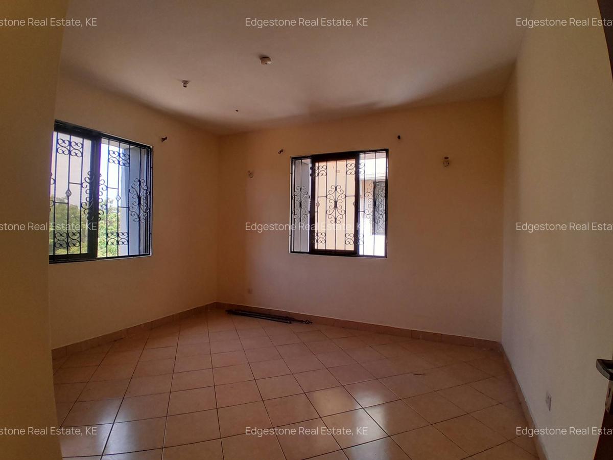 2 Bed Apartment with En Suite in Mtwapa - 1