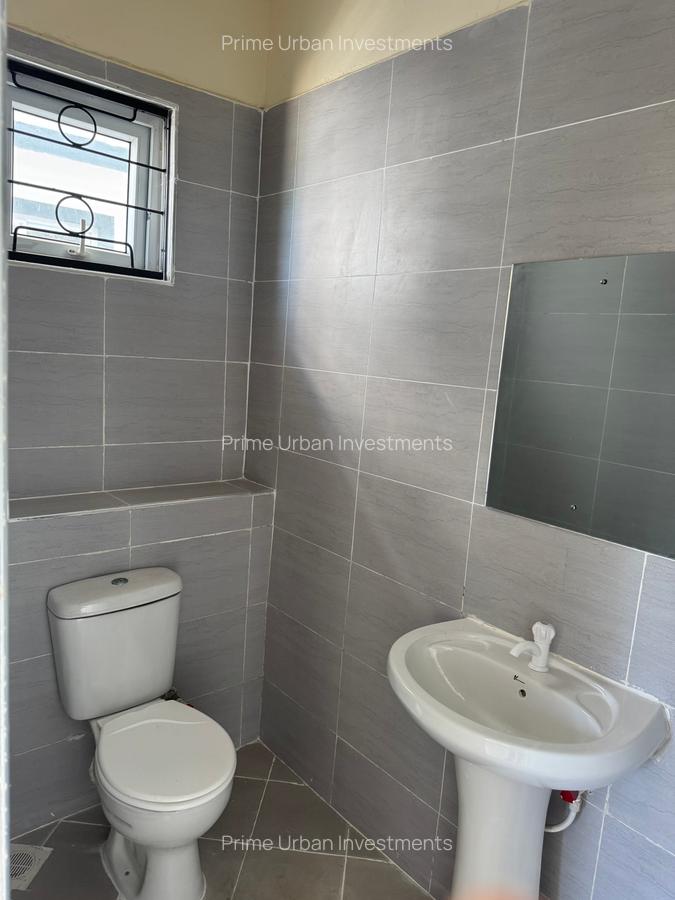 Serviced 2 Bed Apartment with En Suite in Mtwapa - 12