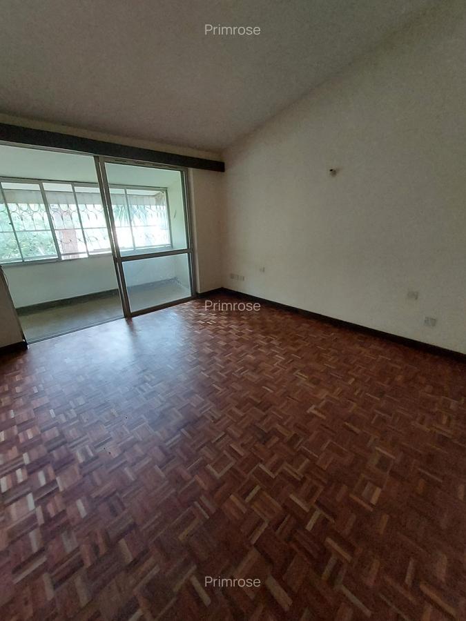 4 Bed Townhouse with En Suite in Spring Valley - 16