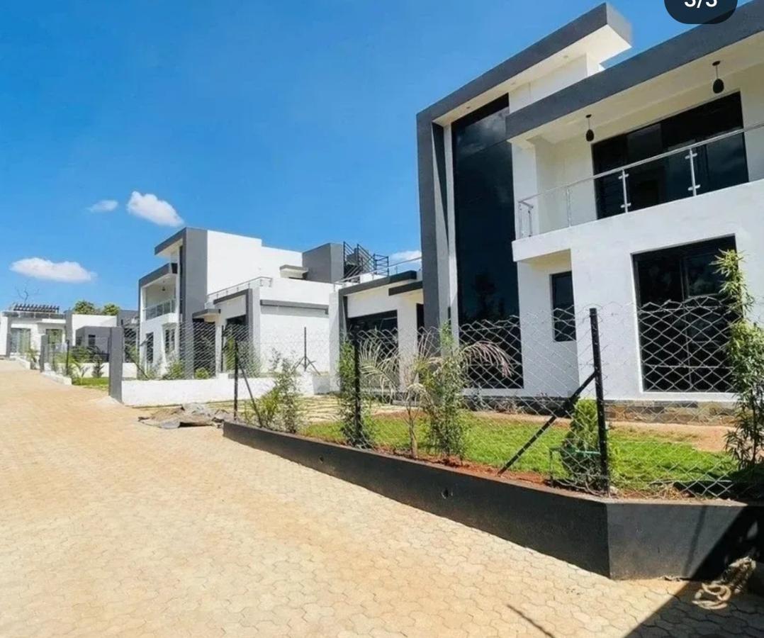 5 Bed House with En Suite at Mugutha - 10