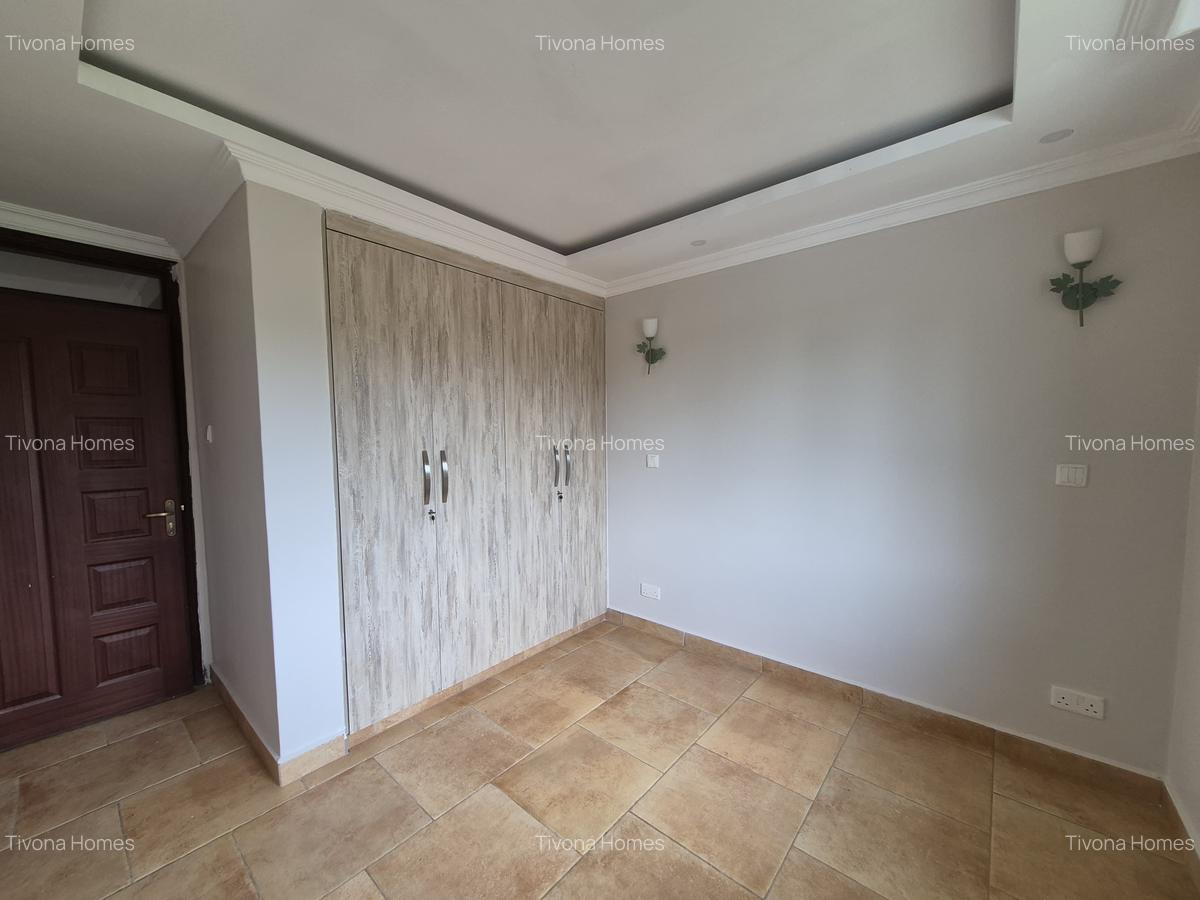 4 Bed House in Kiambu Road - 17
