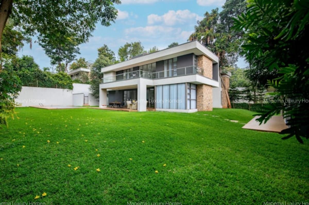 5 Bed House with En Suite at Miotoni - 2