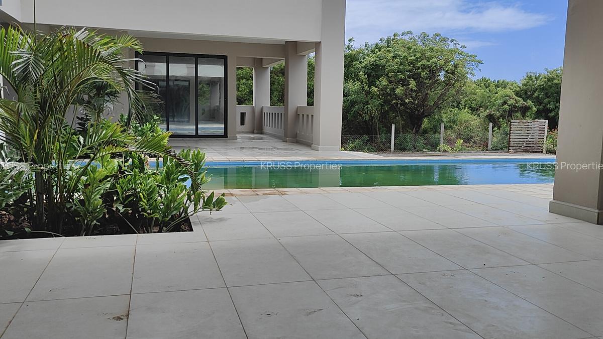 5 Bed House with En Suite in Vipingo - 1