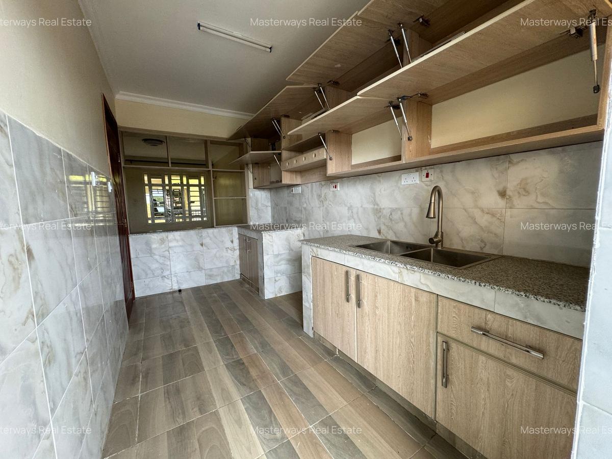 2 Bed Apartment with En Suite in Kamakis - 17