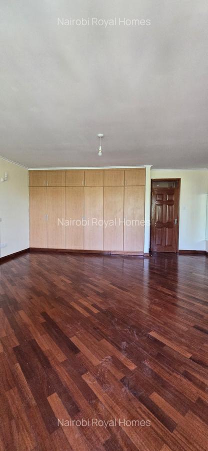 4 Bed Townhouse with En Suite at Lavington Green - 20
