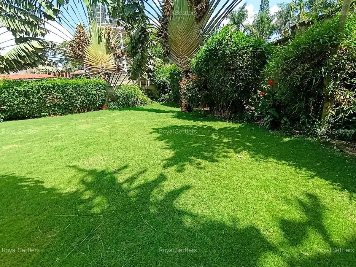 5 Bed Townhouse with En Suite at Muthaiga Rd - 10