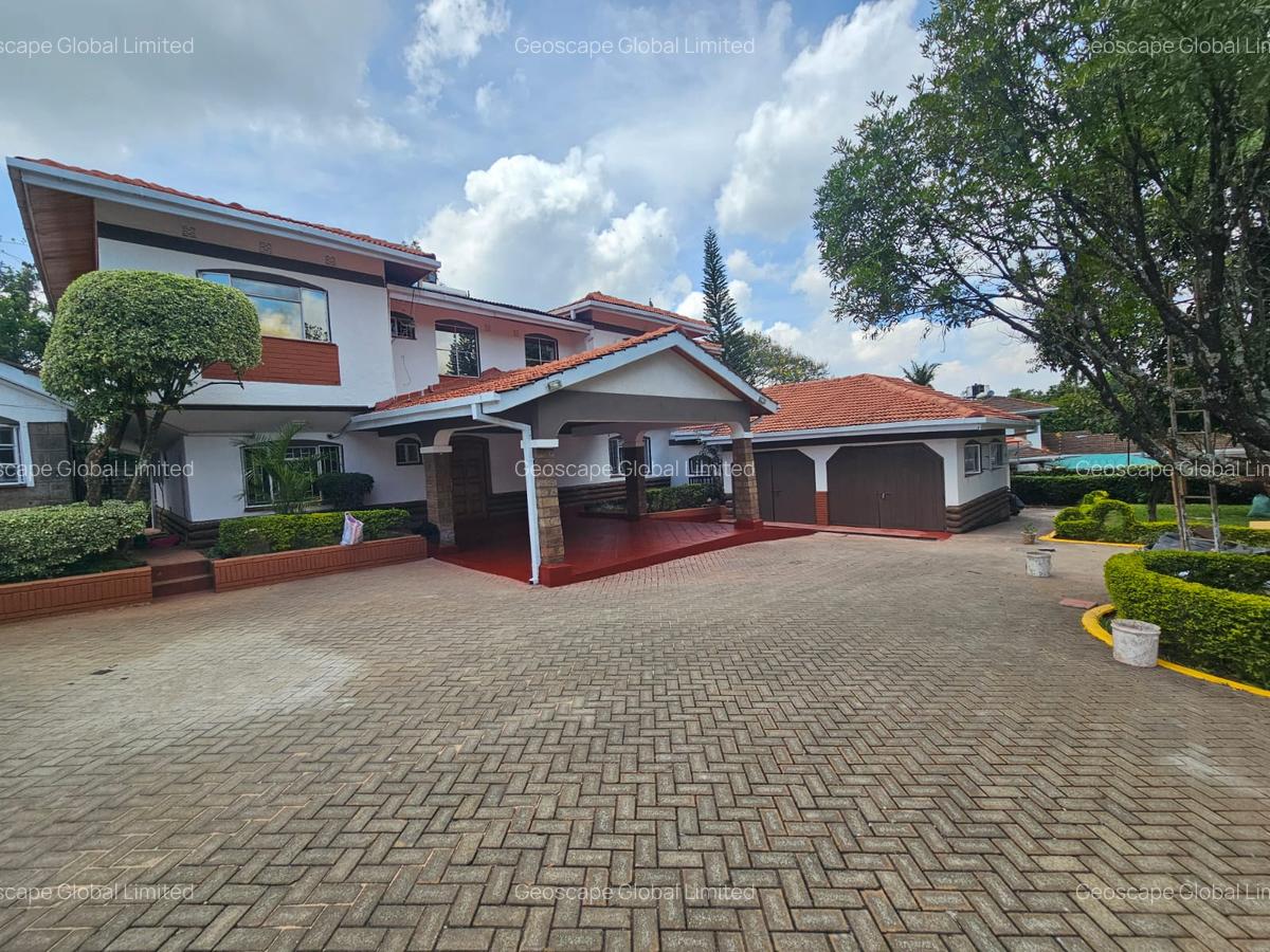 5 Bed House with En Suite in Rosslyn - 7