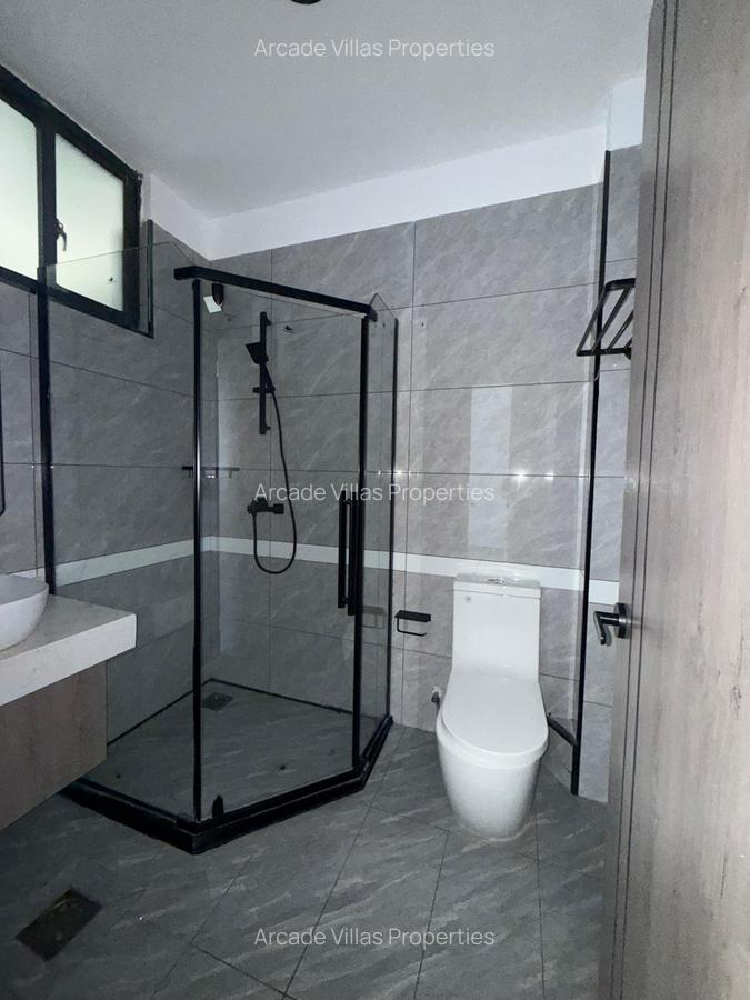 4 Bed Apartment with En Suite in Kileleshwa - 14