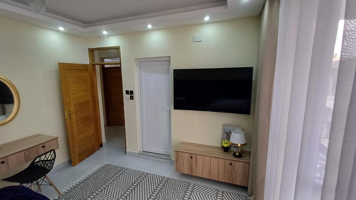 Furnished 3 Bed Apartment with En Suite at Beach Road - 18