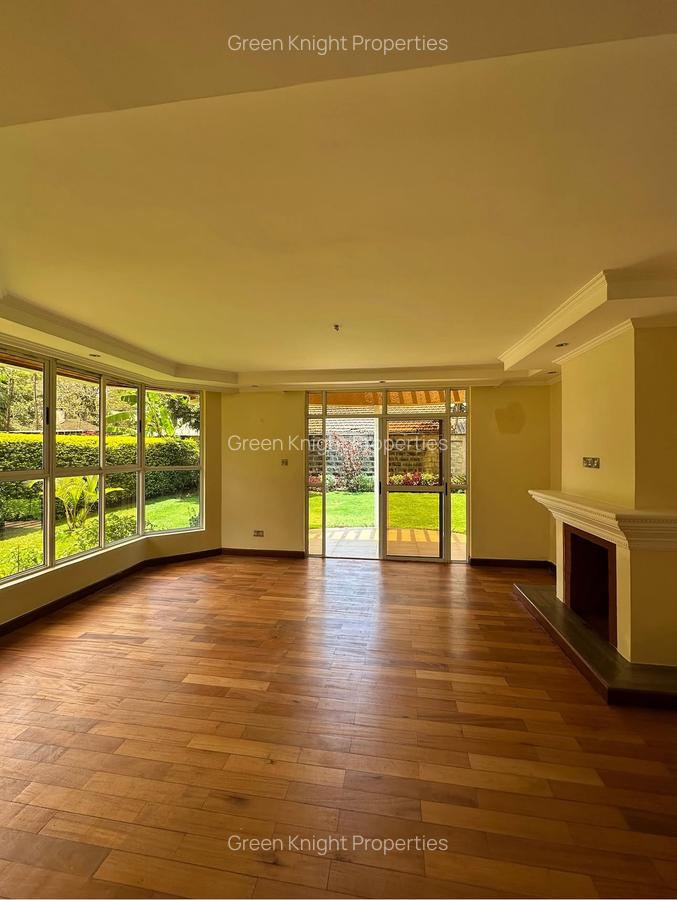 5 Bed Townhouse with En Suite in Lavington - 6