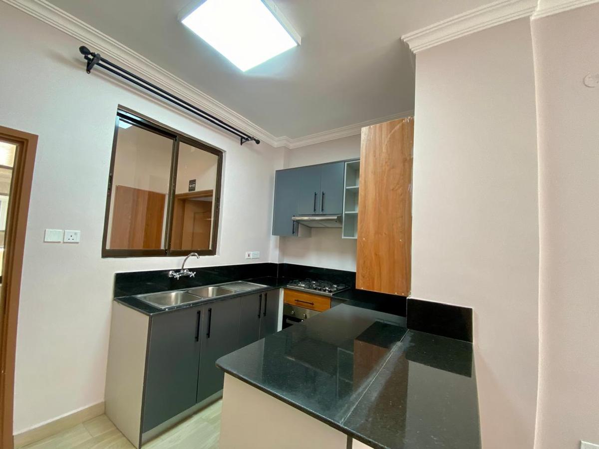 1 Bed Apartment with En Suite in Rhapta Road - 10