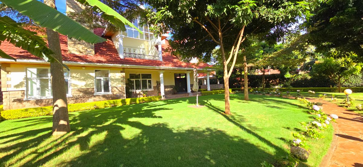 5 Bed House with En Suite at Mimosa Drive - 13