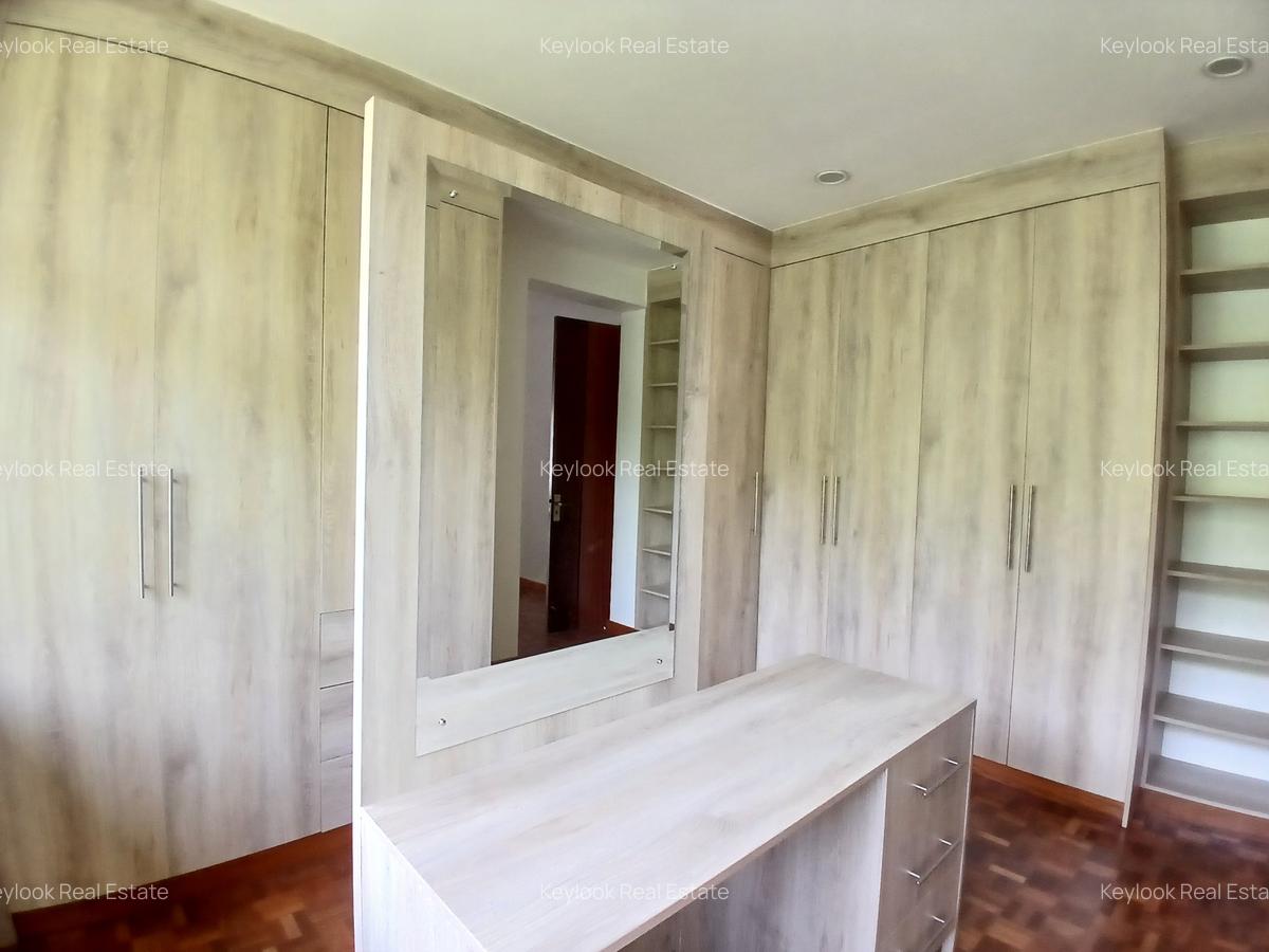 5 Bed Townhouse with En Suite at Lavington Green - 9