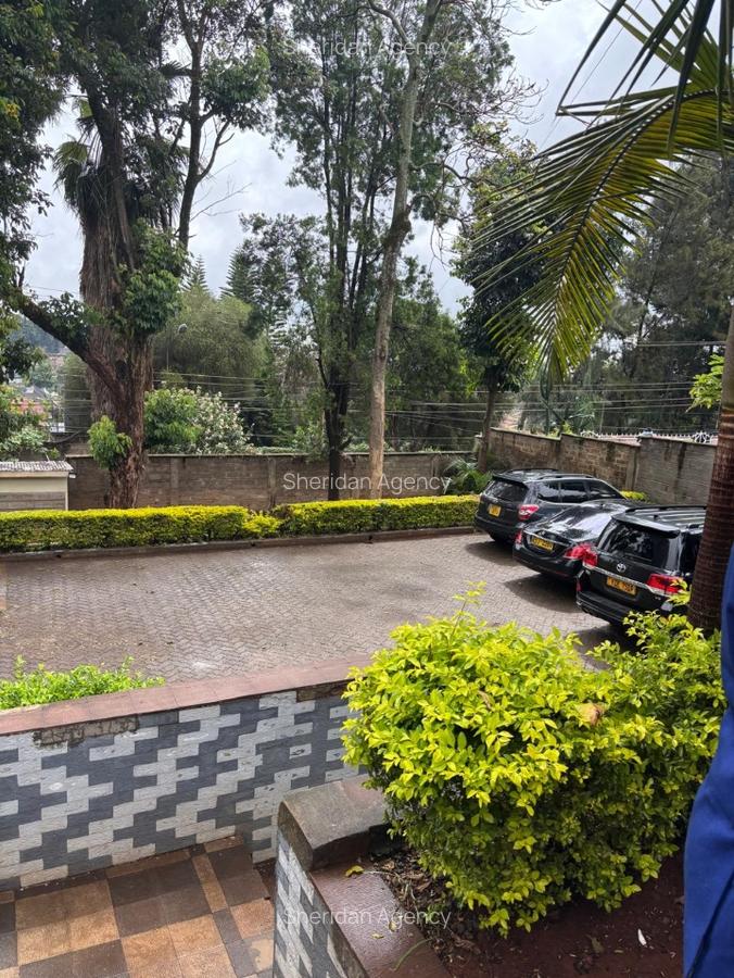 4 Bed Townhouse with En Suite at Mountain View Estate - 3