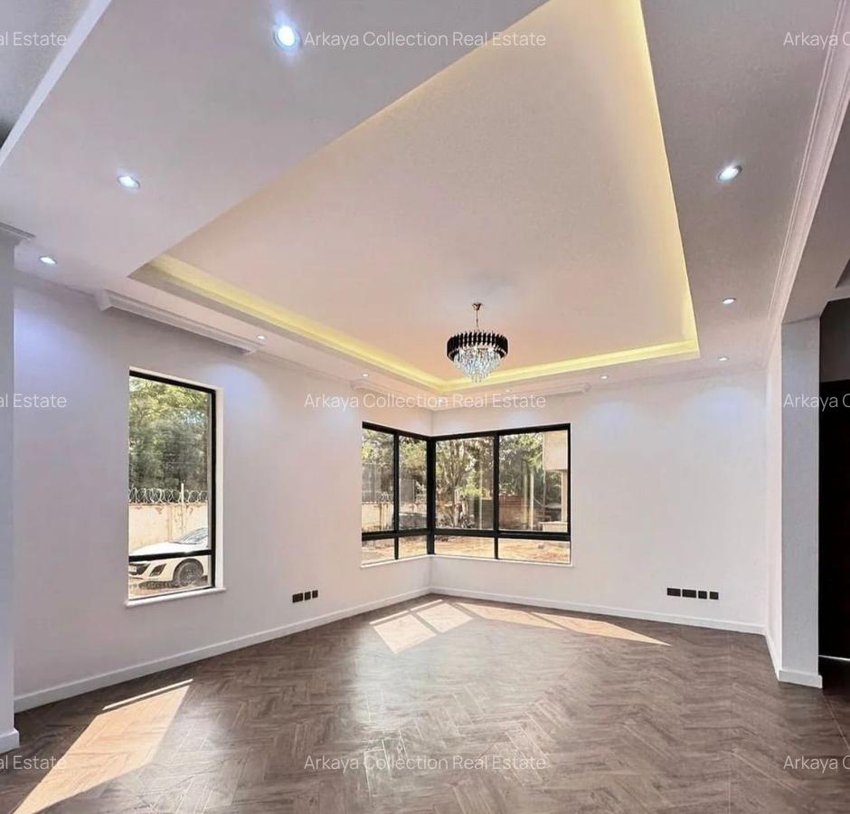 4 Bed Townhouse with En Suite in Lavington - 6