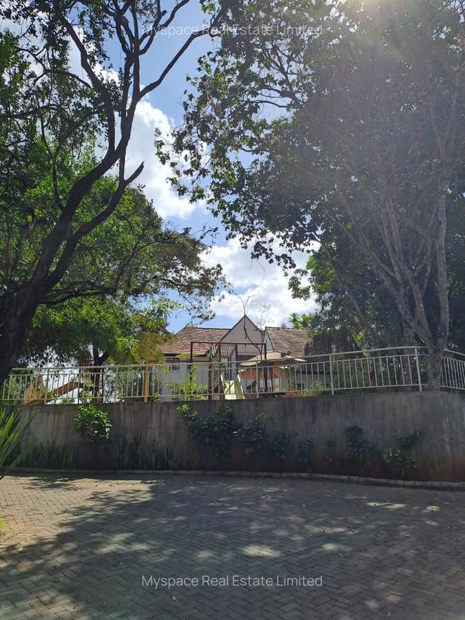 5 Bed Villa with En Suite in Karen - 4