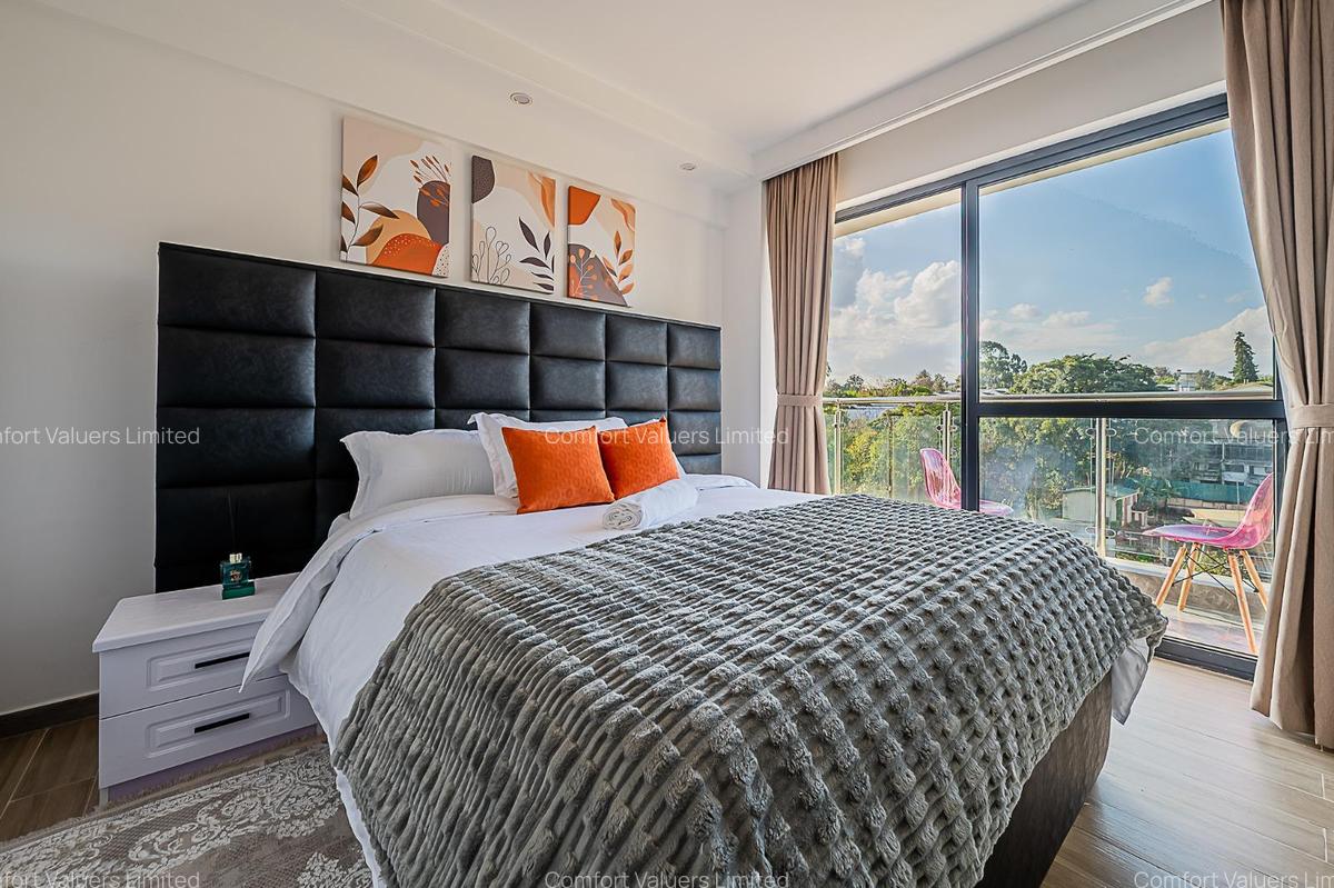 Serviced 2 Bed Apartment with En Suite at Riverside Drive - 9