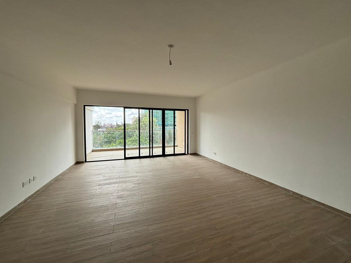 3 Bed Apartment with En Suite in Lavington - 3